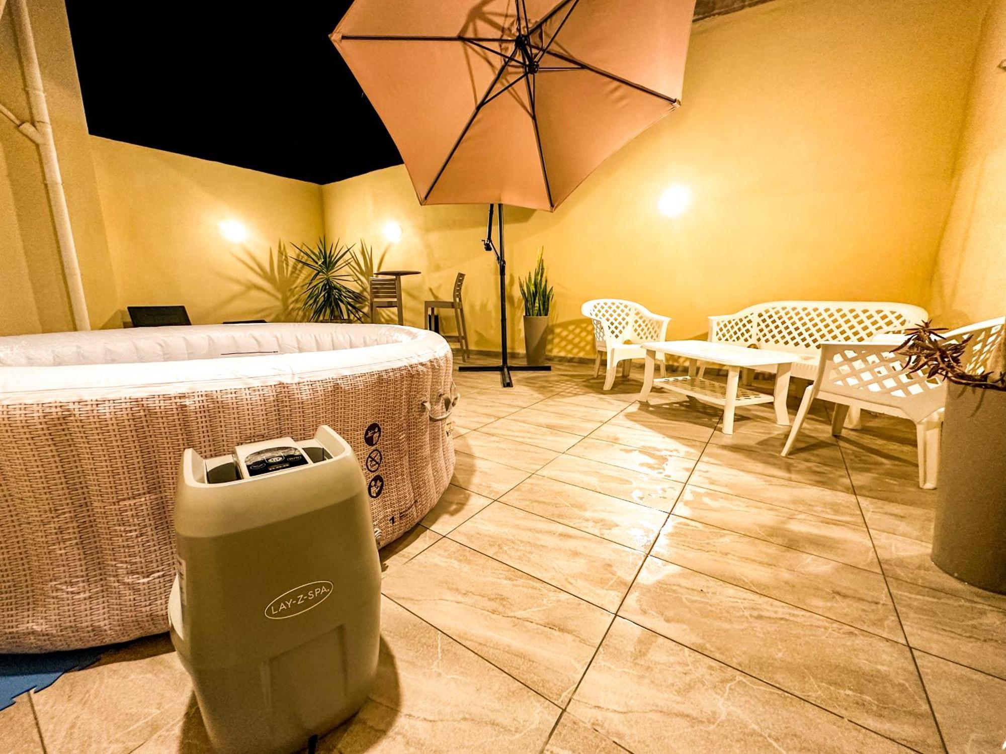 Apartament Sliema Jacuzzi Flat Zewnętrze zdjęcie
